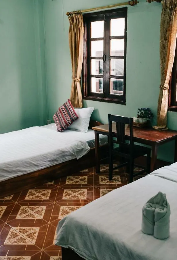 Mao Phasok Riverside Guesthouse Luang Prabang Pensión